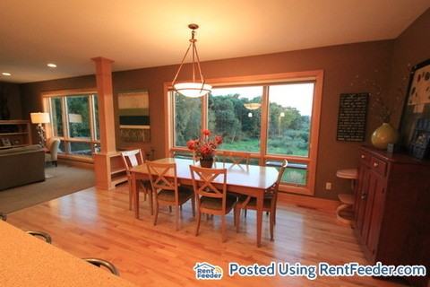 2446 Quail Creek Pkwy NE - Photo 3 of 15