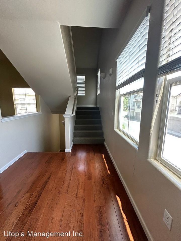 5409 Tares Cir - Photo 3 of 12