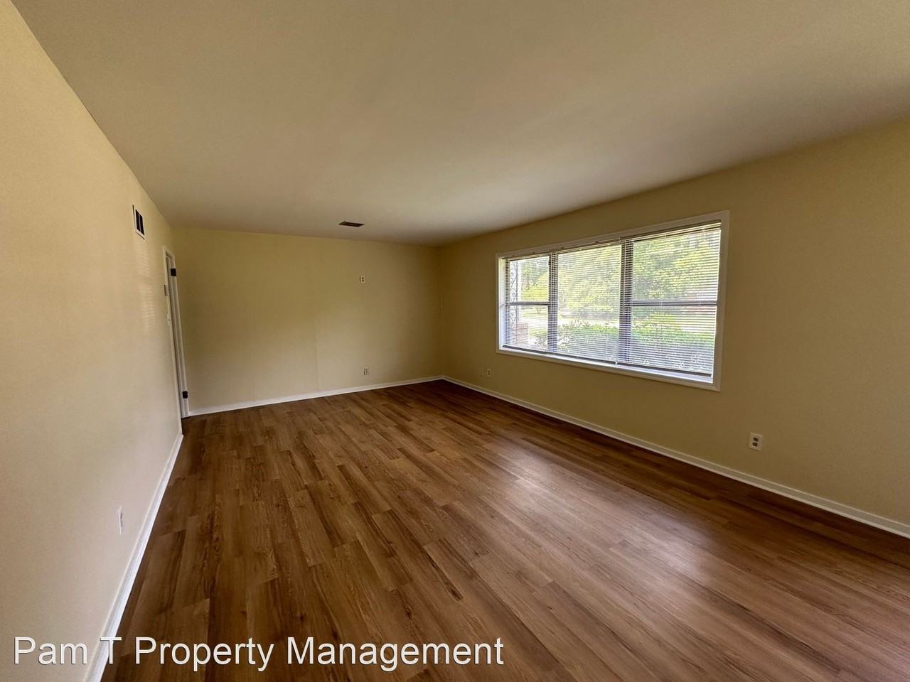 3618 Oakland Ct - Photo 2 of 21