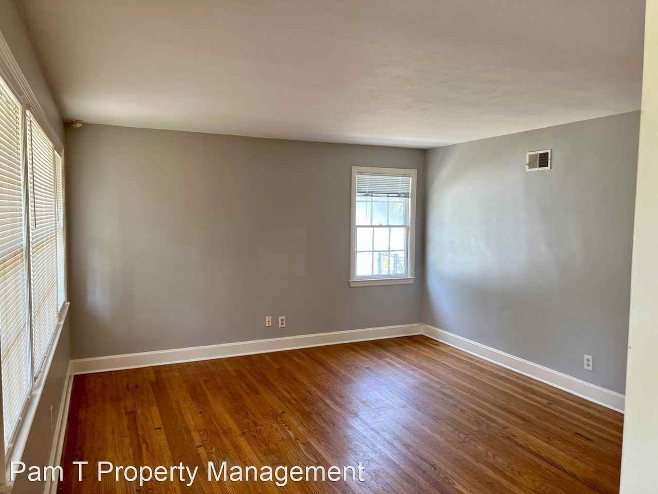 1532 E 53rd St - Photo 2 of 14