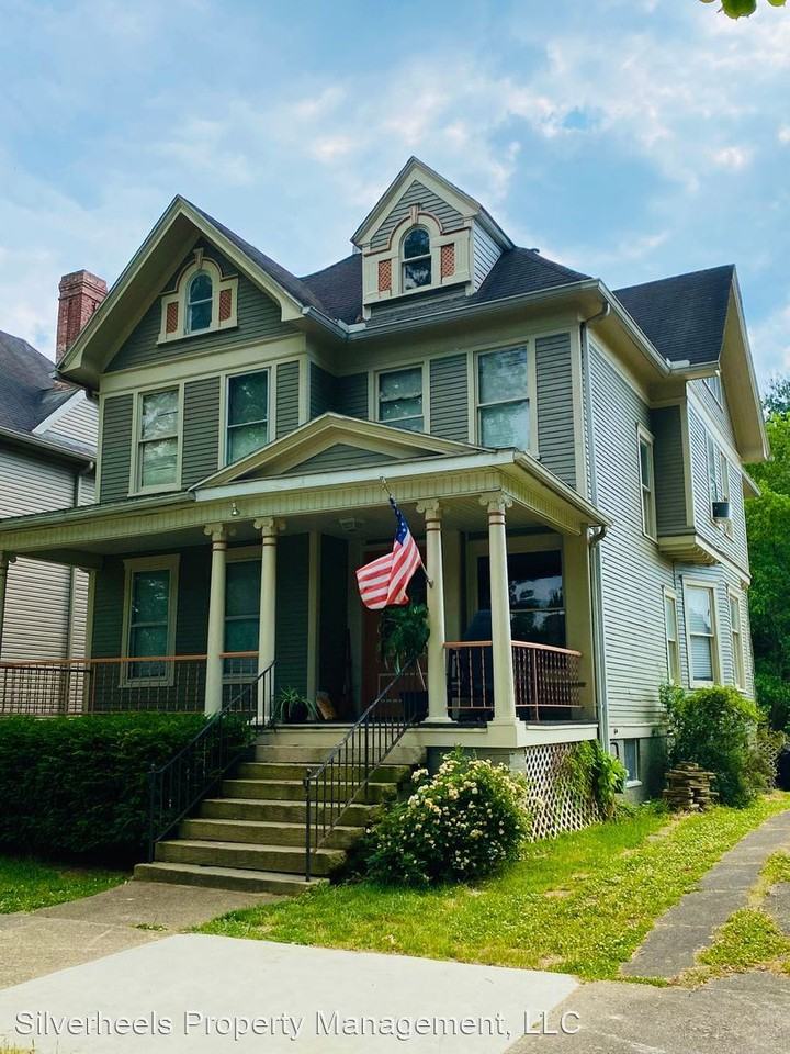 507 Second Street Marietta - Photo 2 of 14