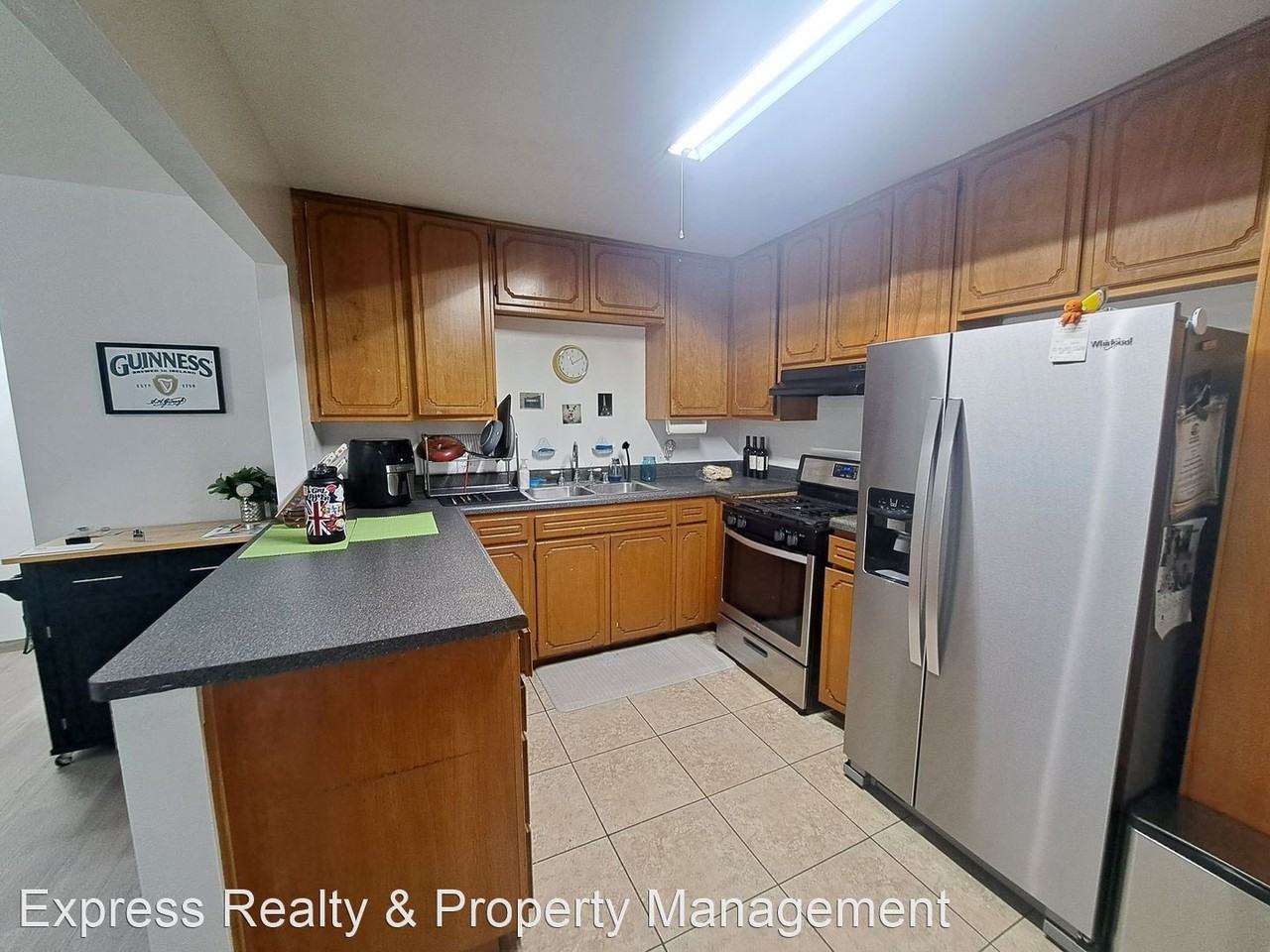 4655 N Mayfield Ave - Photo 2 of 7