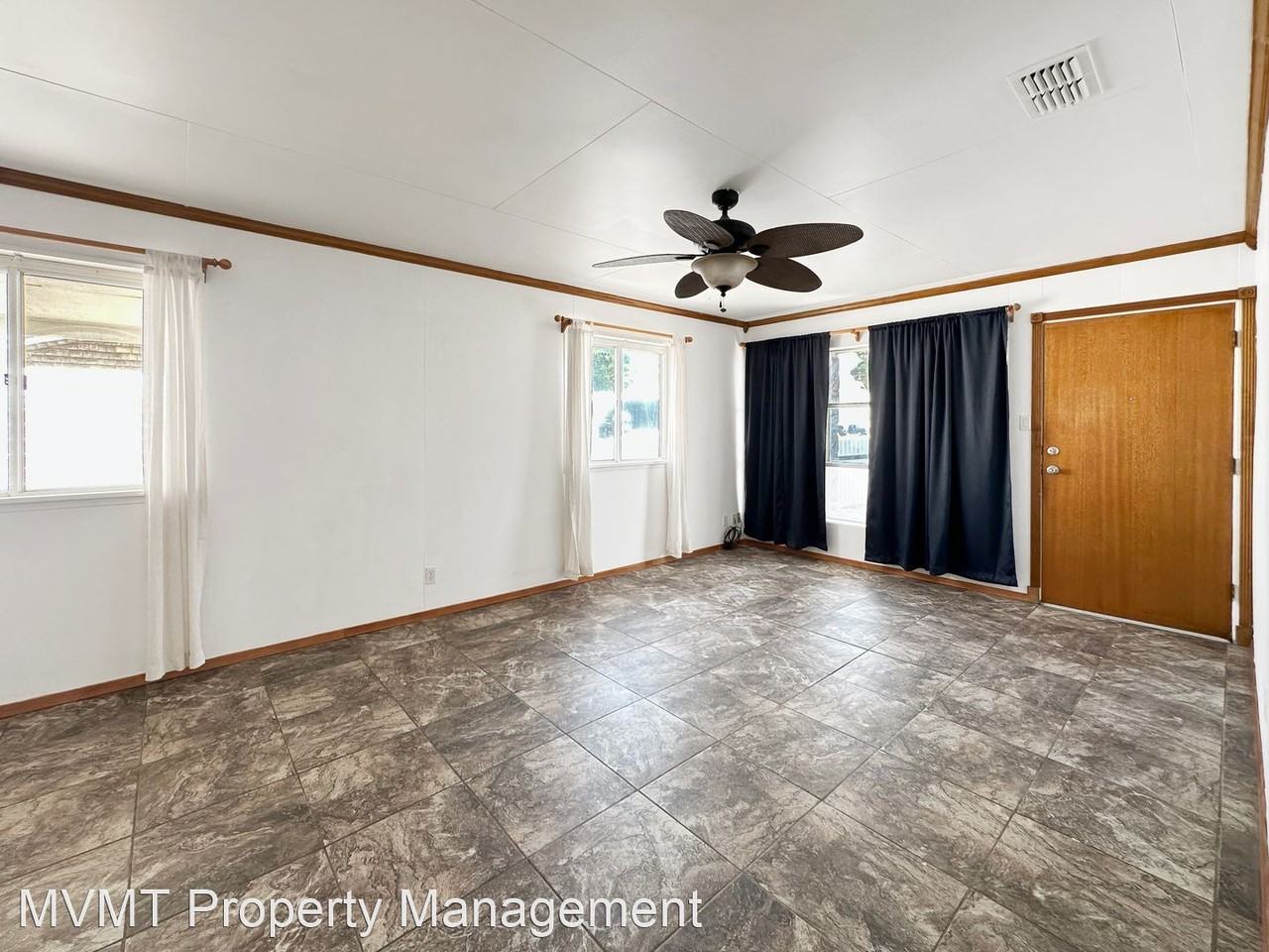 1312 S 9th St - Photo 2 of 9