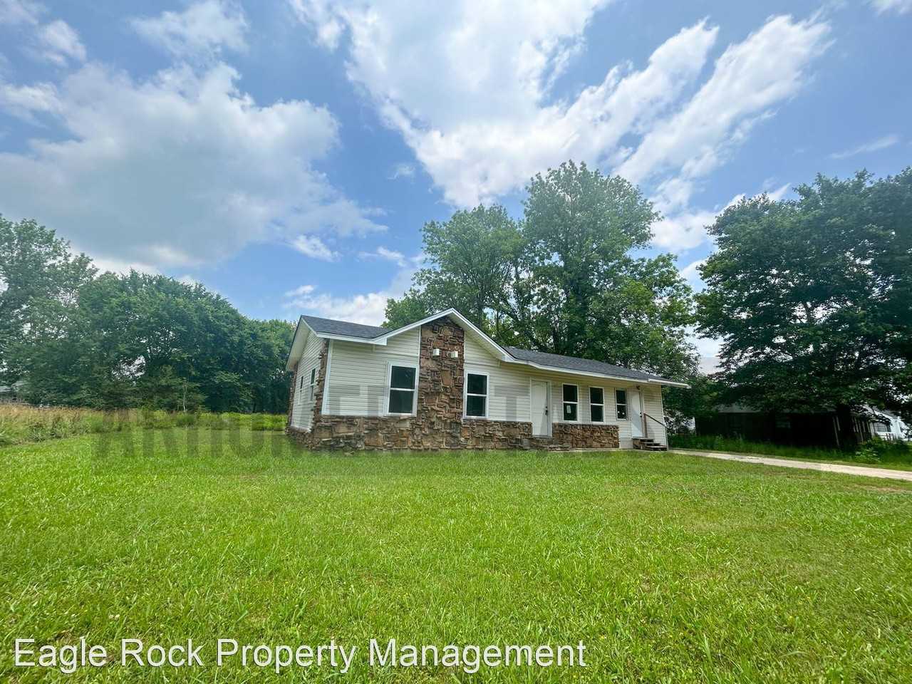 9 Mary Dr - Photo 2 of 12