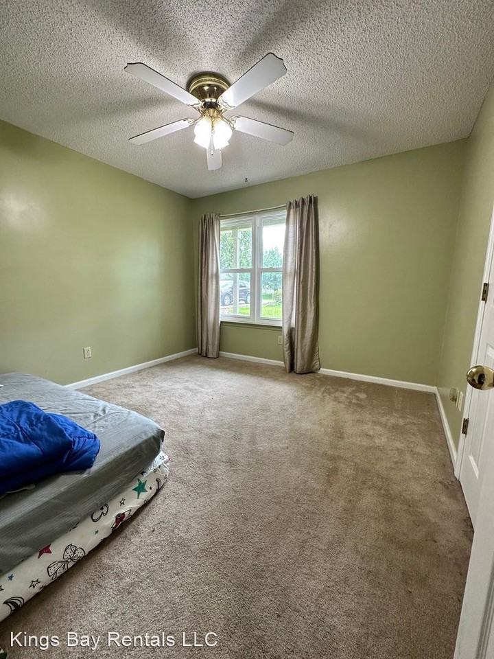 204 Norwood Dr - Photo 2 of 20