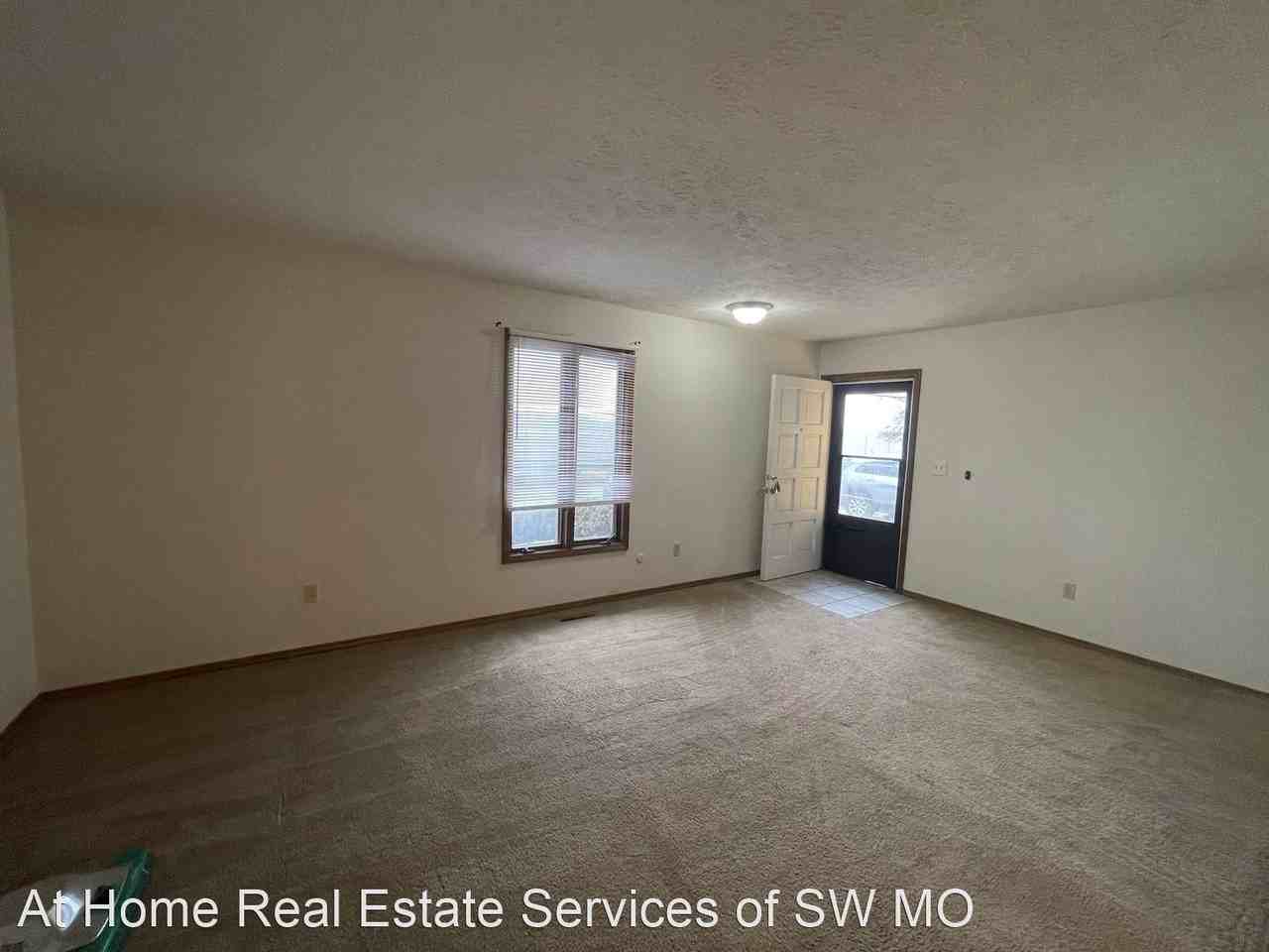 3304-3355 E Portland - Photo 3 of 8