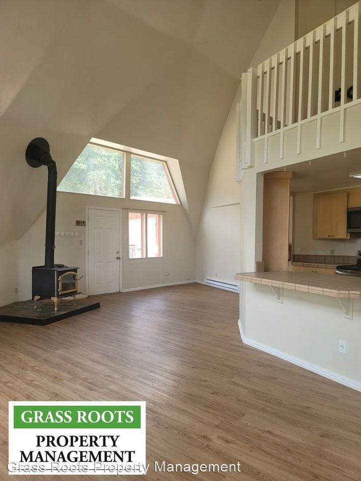 24900 Ben Taylor Rd - Photo 2 of 11