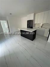 1632 Sw 20th St - Photo 2 of 8