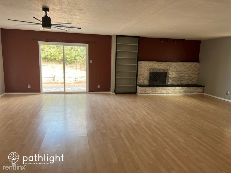 9101 La Barranca Ave Ne - Photo 3 of 12