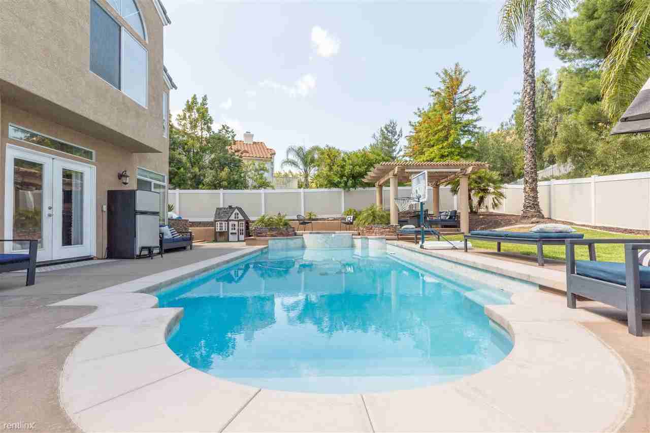 23788 Sonata Dr - Photo 2 of 50