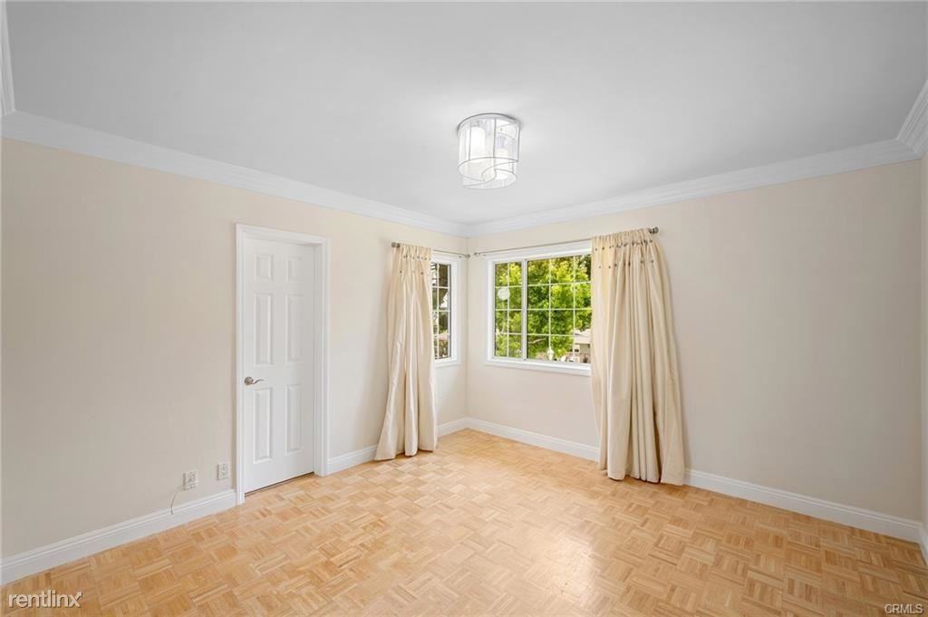 3805 Los Olivos Ln - Photo 2 of 10