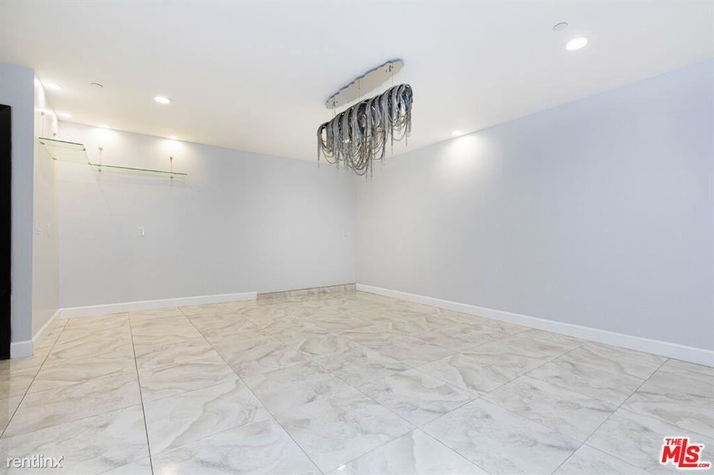 1046 Glen Arbor Ave - Photo 2 of 10