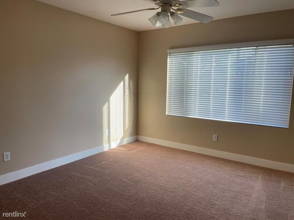 78724 Palm Tree Ave - Photo 2 of 6