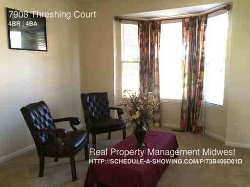 7908 Threshing Ct - Photo 3 of 16