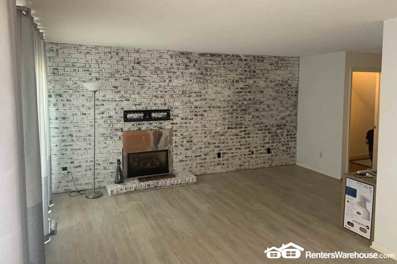 3061 Zarthan Ave S - Photo 2 of 25