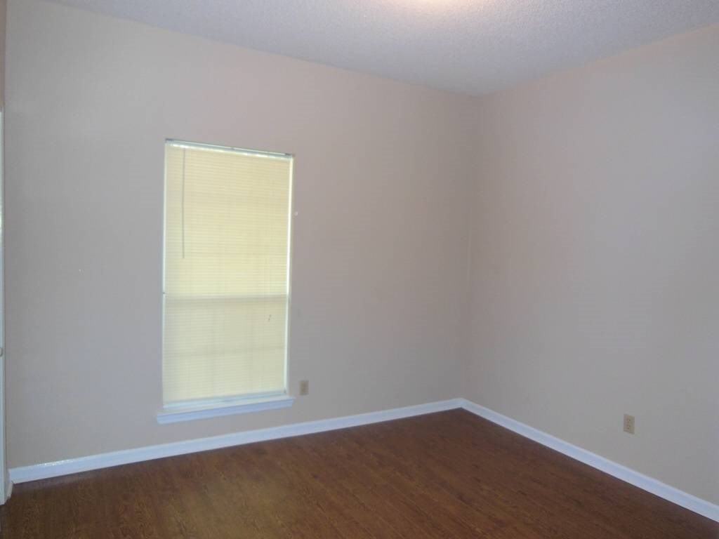 101 Pine Forest Cir - Photo 6 of 11