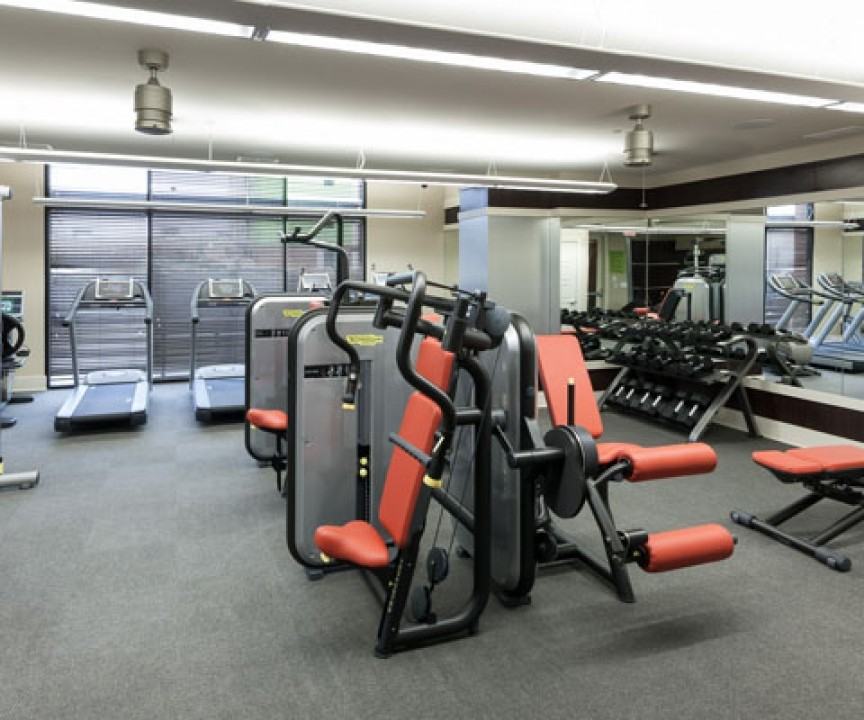 5522 Maple Ave - Photo 2 of 15