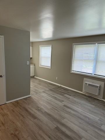 136 Holston Ct - Photo 3 of 8