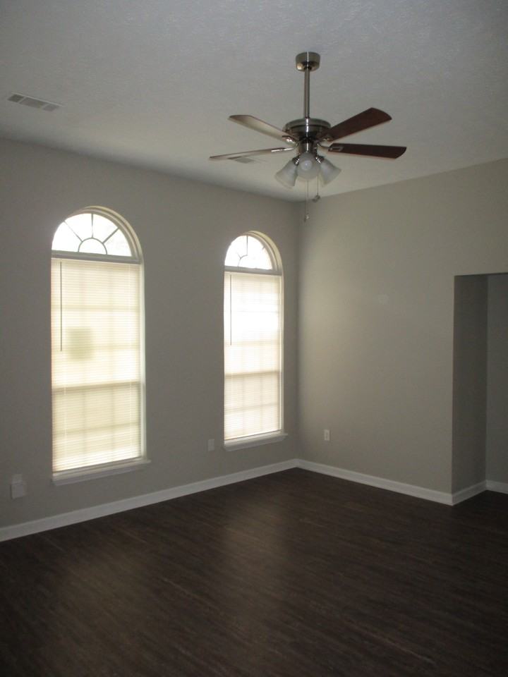 11 Palamino Ct - Photo 3 of 14