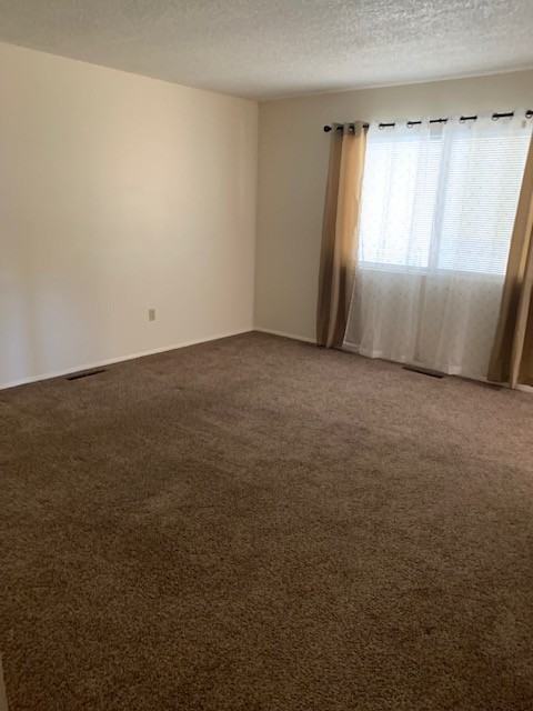 716 E 5Th St - Photo 2 of 9