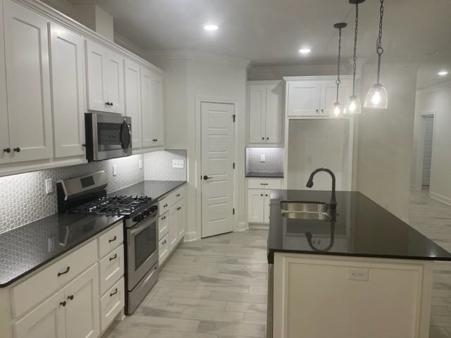 1301 Leslie St #1 - Photo 3 of 6