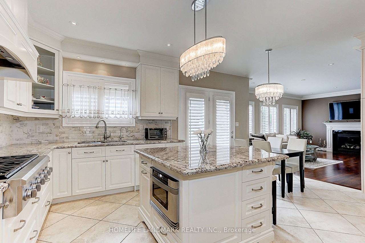 130 Kane Crescent - Photo 3 of 24