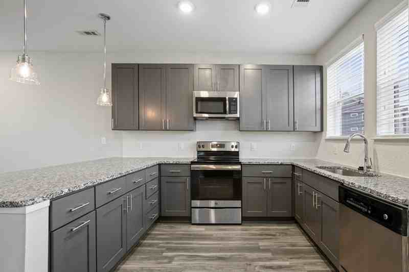 Lantower Garrison Park - Photo 3 of 42