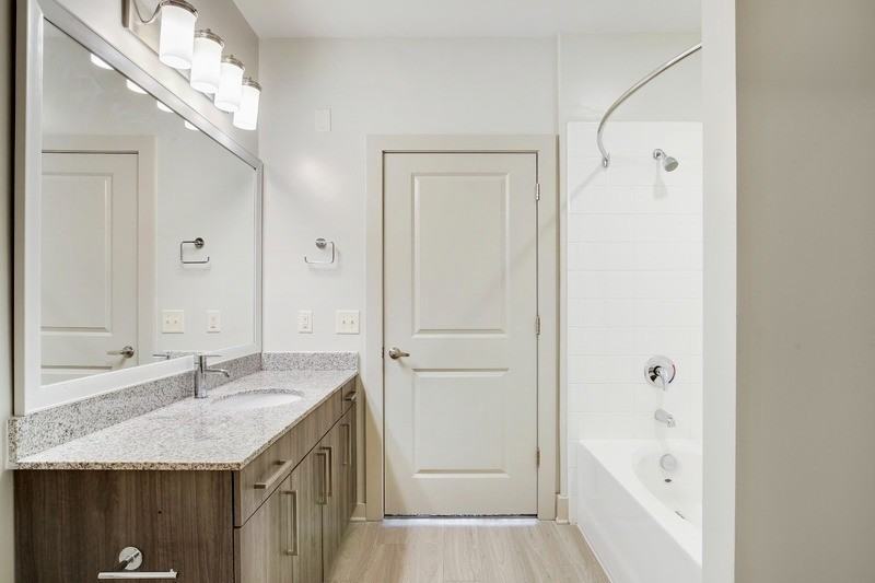 Lantower Waverly - Photo 5 of 38