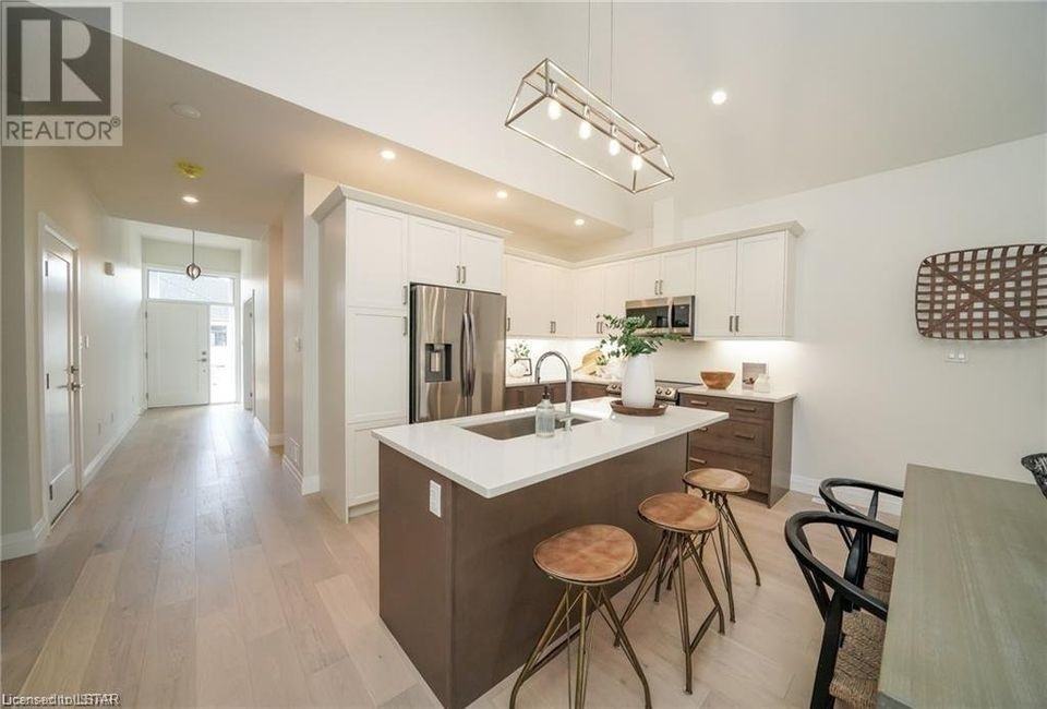 63 Compass Trail - Photo 2 of 19