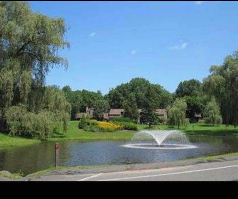 65 Mallard Dr - Photo 2 of 14