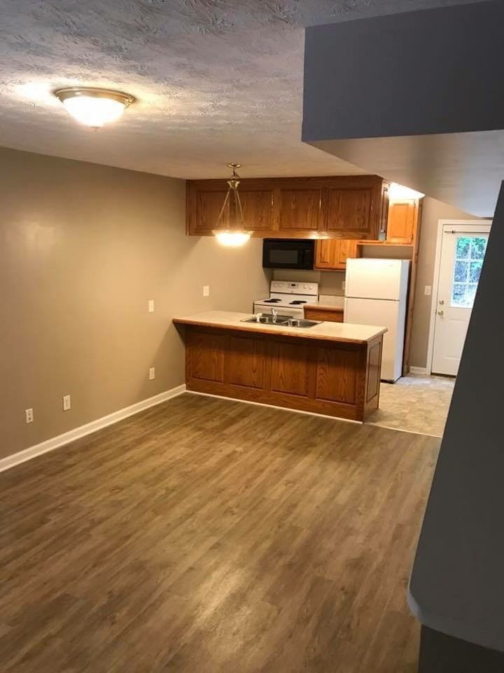 315 Haywood Ln #A - Photo 2 of 8