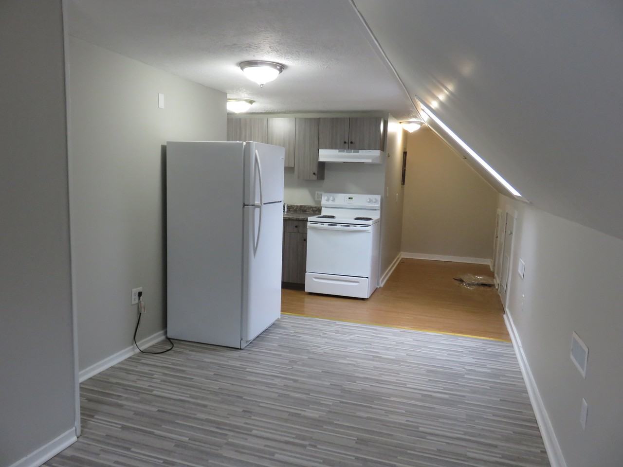 549 Valley St #2 - Photo 2 of 14