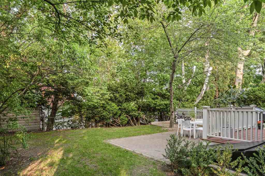 51 Cushing Street - Photo 2 of 32