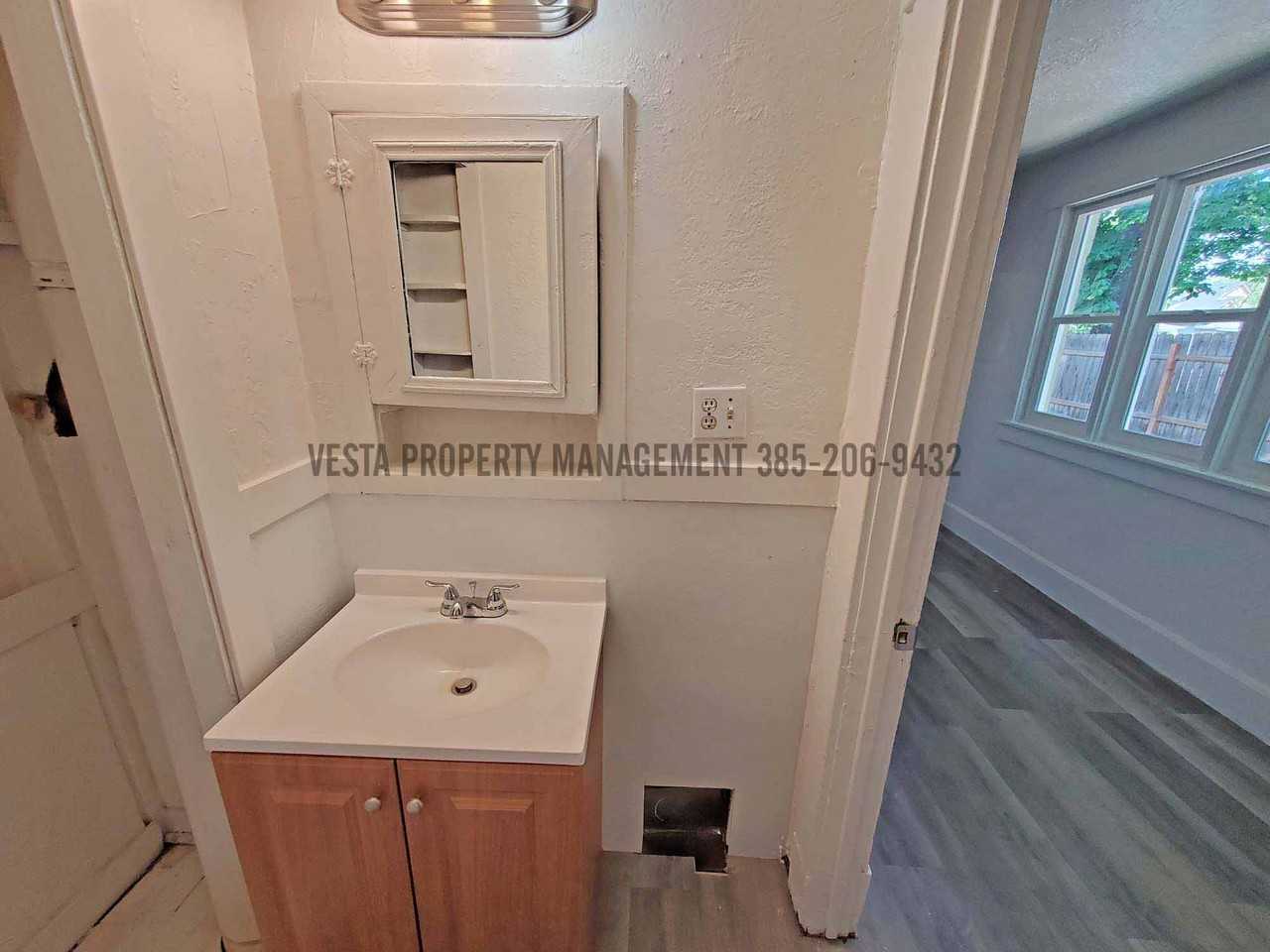 2632 Madison Avenue #1 - Photo 5 of 13