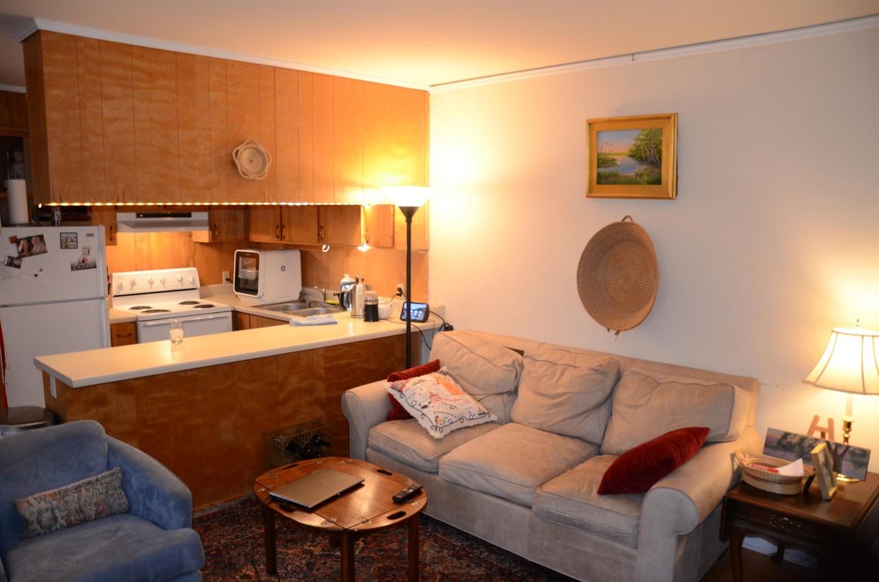 210 Westview Dr #1 - Photo 3 of 8