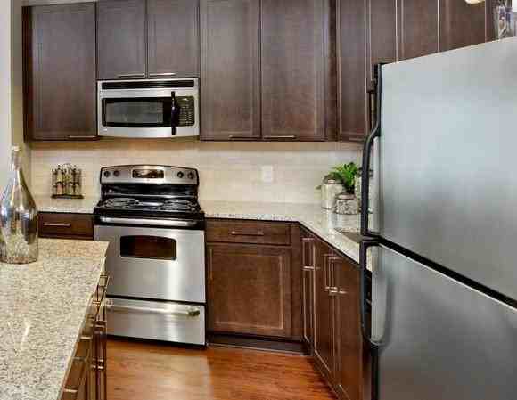 71 W Hubbard St #2-2DEN - Photo 2 of 11
