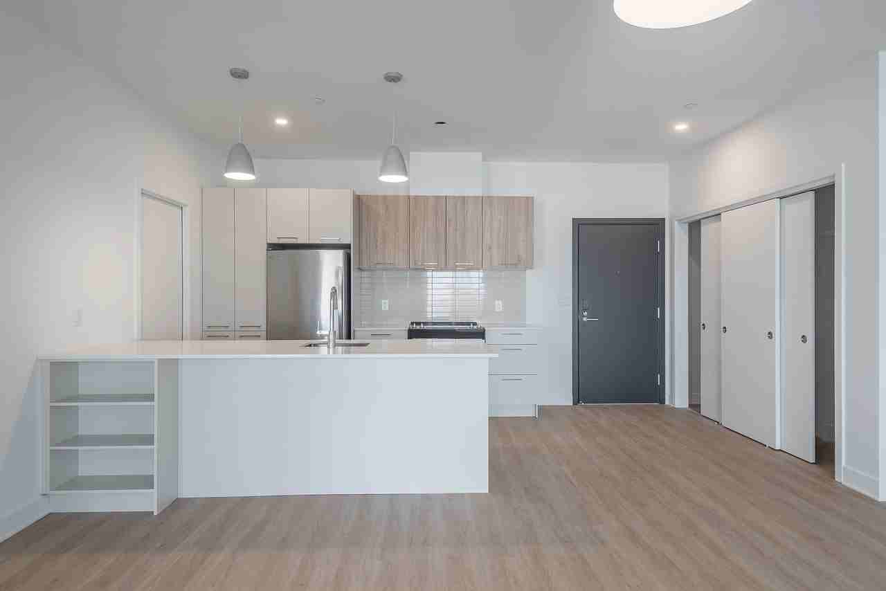 Urban West - Photo 2 of 48