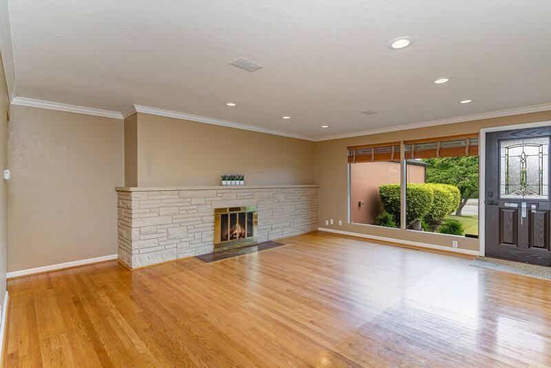 8612 21st Ave Nw - Photo 2 of 29