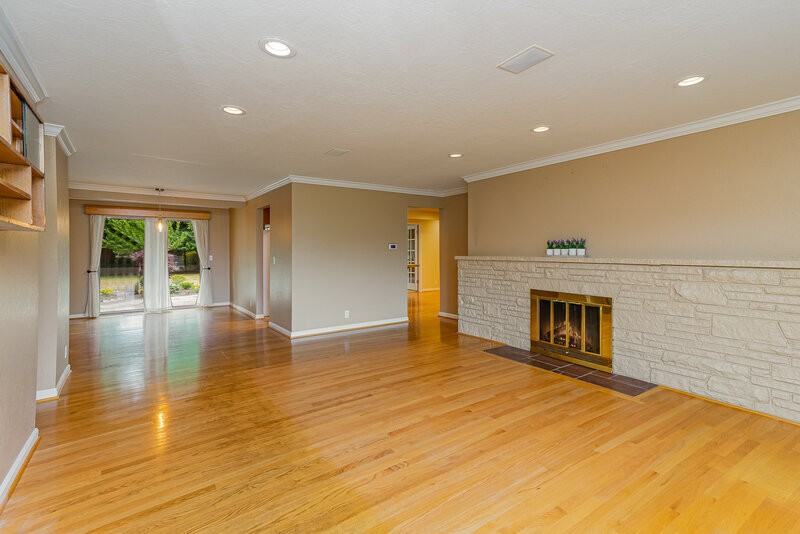 8612 21st Ave Nw - Photo 3 of 29