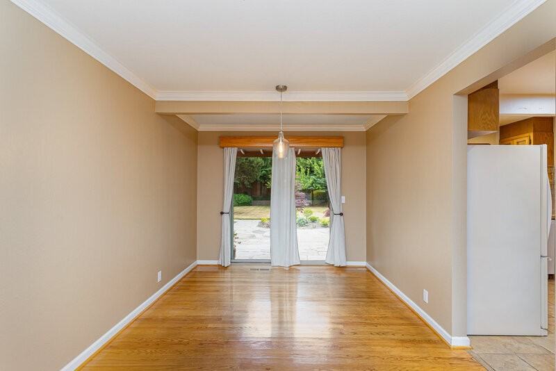 8612 21st Ave Nw - Photo 4 of 29