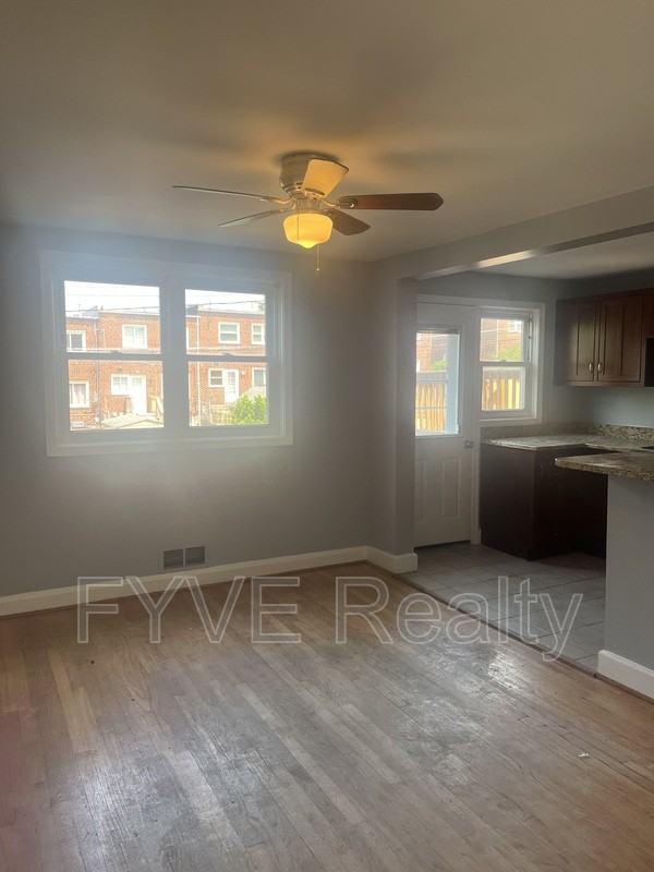 1116 Halstead Rd - Photo 2 of 13