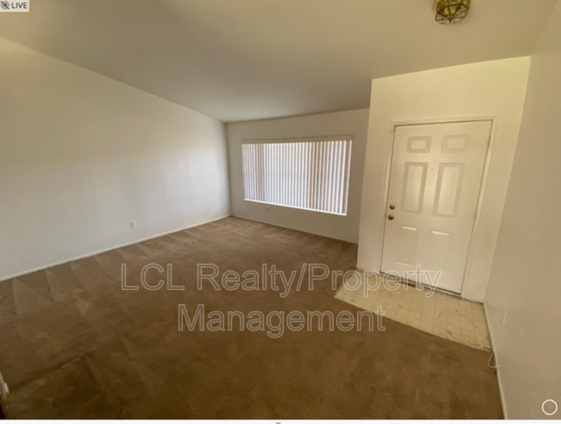 25814 Dorval Ct - Photo 2 of 12