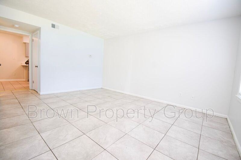 2123 Grand Prix Dr #H - Photo 2 of 14