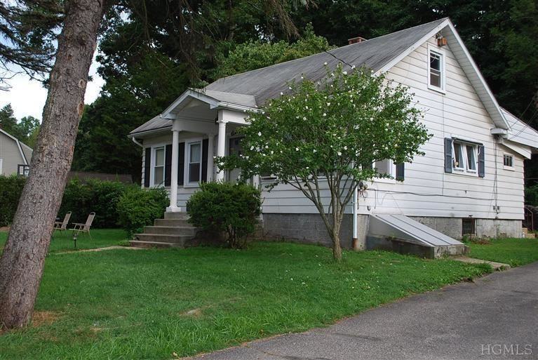 11 Old Albany Post Rd - Photo 2 of 16
