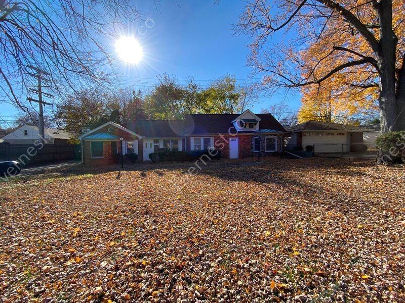 2127 Anita Ave - Photo 2 of 28