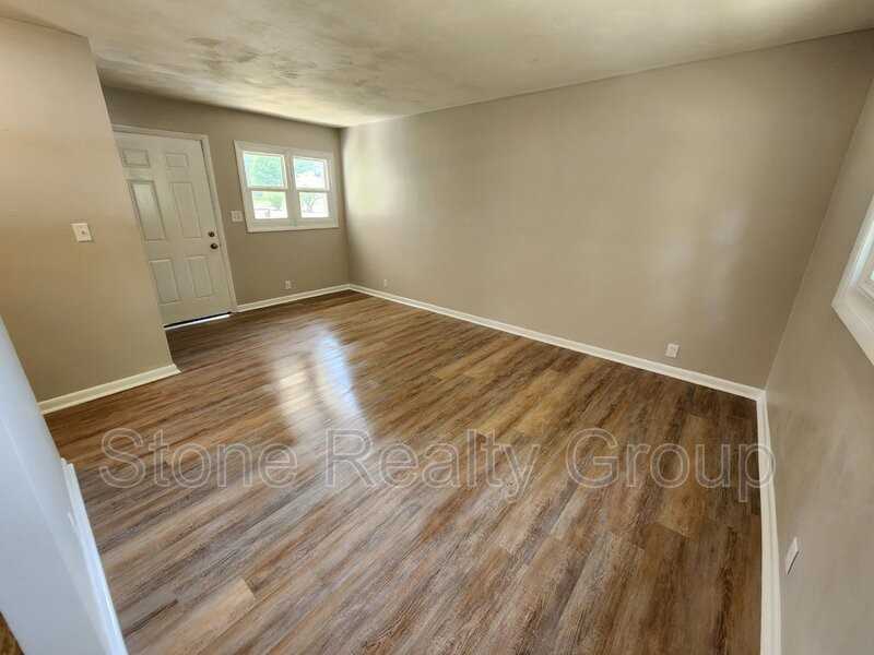 5600 E Newcomer Ave - Photo 2 of 5