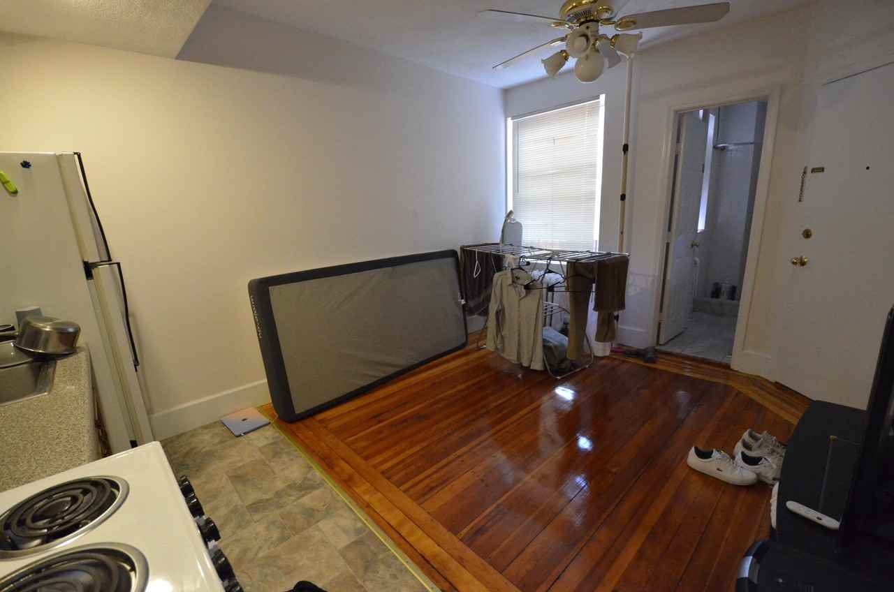 Symphony Rd. & Hemenway Street #404 - Photo 7 of 12