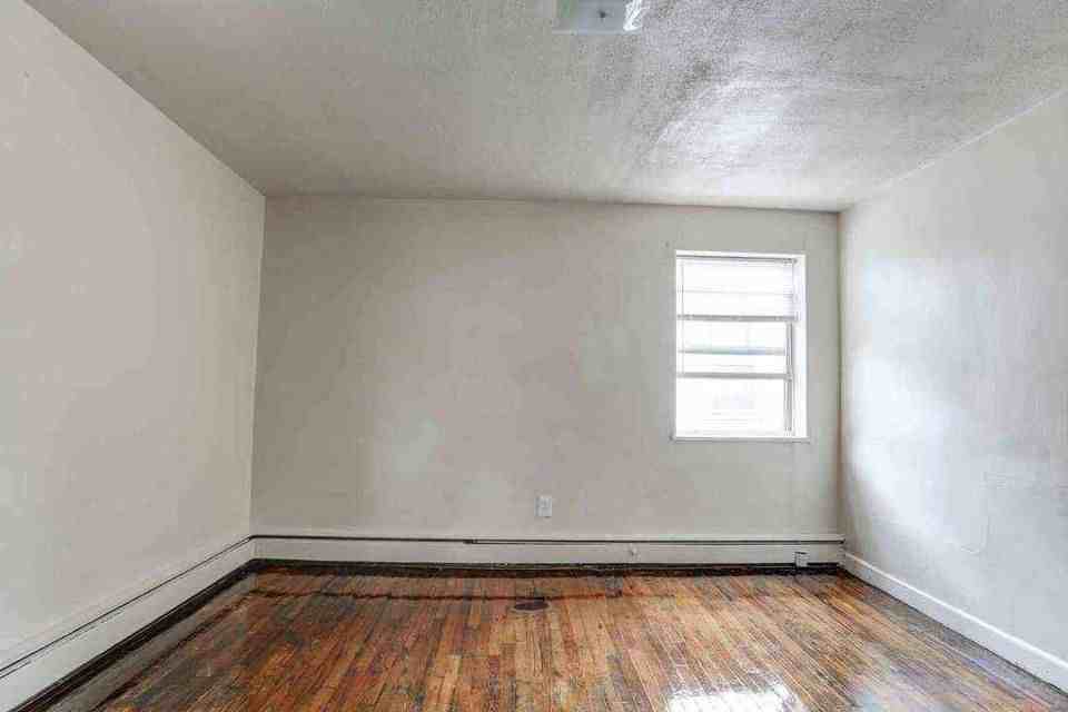 1128 Park Boulevard #A - Photo 3 of 19