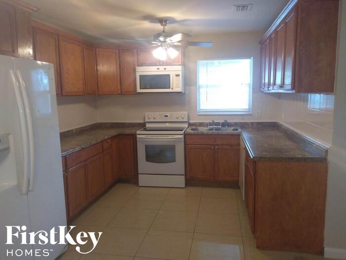 55 S Palm Dr - Photo 3 of 8