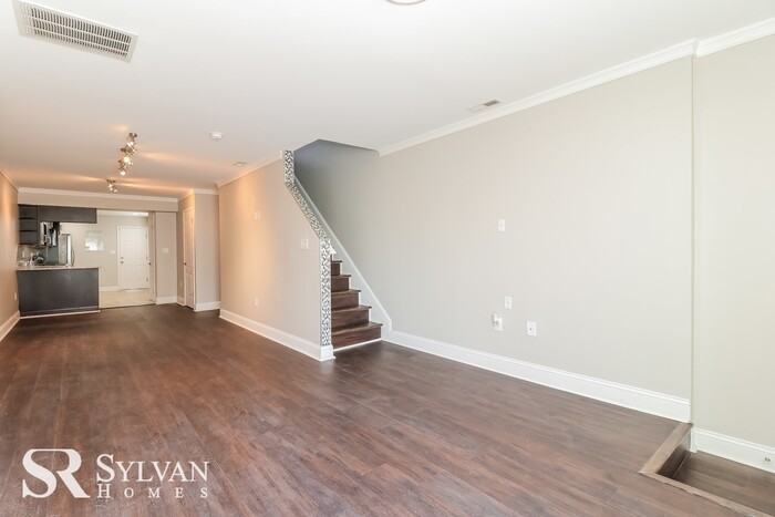 249 S Highland Ave - Photo 2 of 13